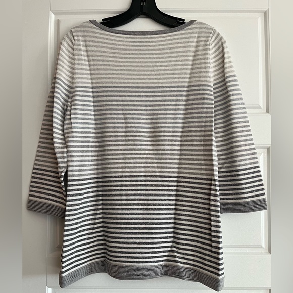 White House Black Market three quarter length Shirt - Picture 2 of 3